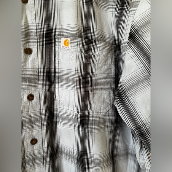 Carhartt med wght 100% cottn s/s lt & dk blu plaid buttn dwn MN XLT outdoors - Picture 8 of 8